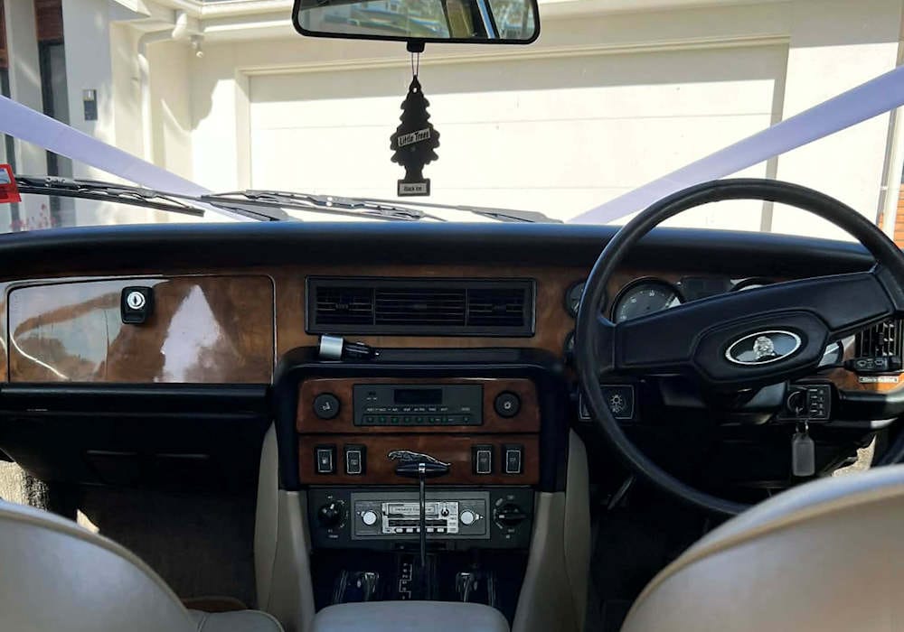 The Classic Drive Co - Cream Jaguar XJ6 inside The Classic Drive Co - Cream Jaguar XJ6 inside